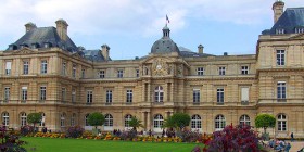Marie-Noëlle Lienemann interroge le gouvernement par trois questions écrites sur la directive 