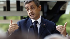 Sarkozy_sa-phrase-sur-les-migrants-provoque-colere-et-embarras